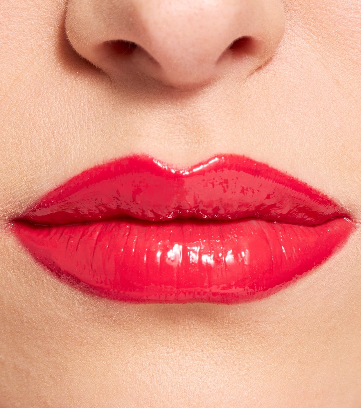 Makeup Revolution - Barra de labios Pout Lip Gloss Stick - Cherrylicious