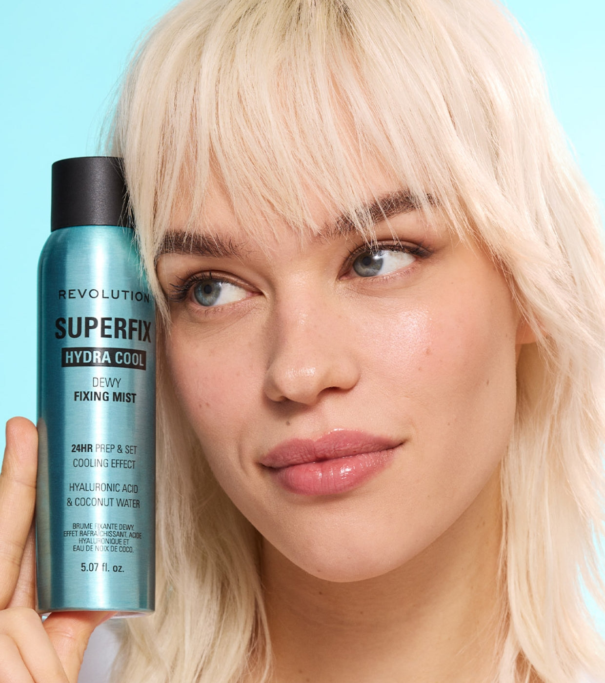 Makeup Revolution - Bruma fijadora en Spray Superfix Hydra Cool