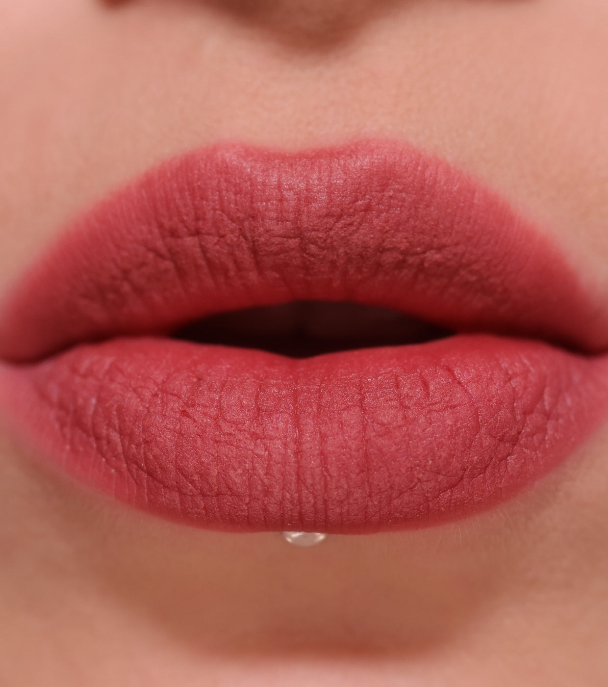 Revolution - Labial líquido mate Air Blur - Peachy