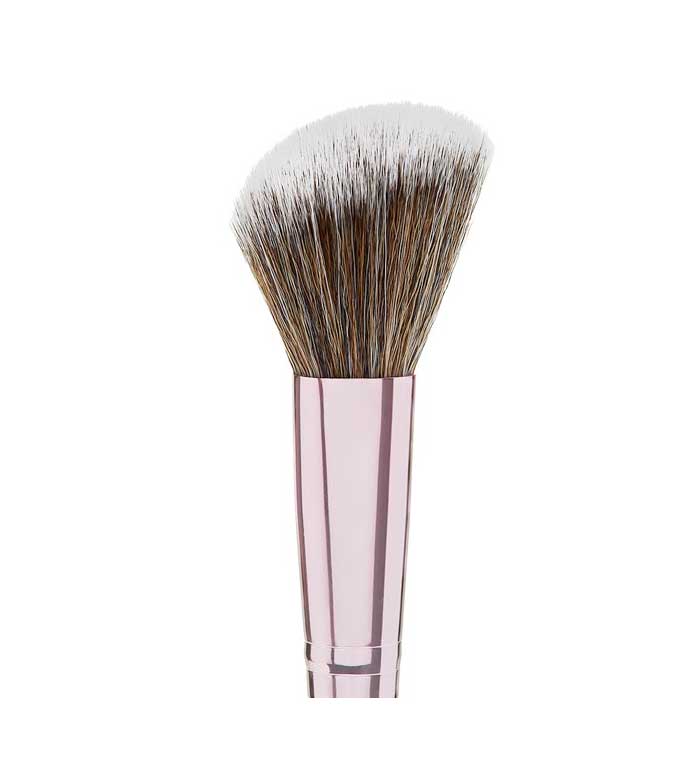 BH Cosmetics - Brocha para contorno V3