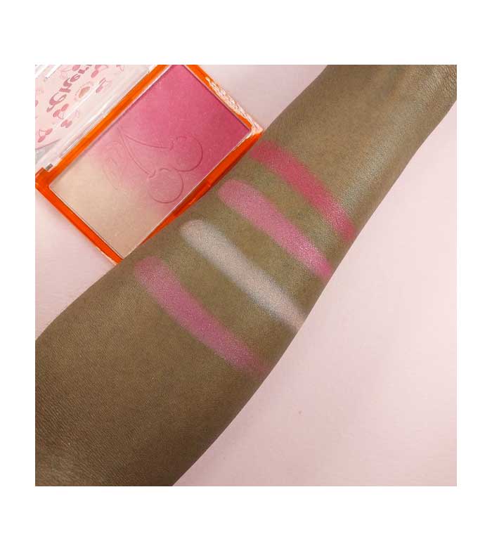 I Heart Revolution - Colorete en polvo Ombre Blusher - Cherry