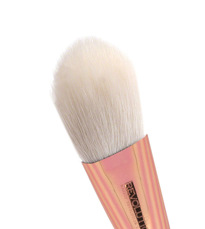 Makeup Revolution - Brocha colorete Ultra Metals Sculpt Blush Brush – F303