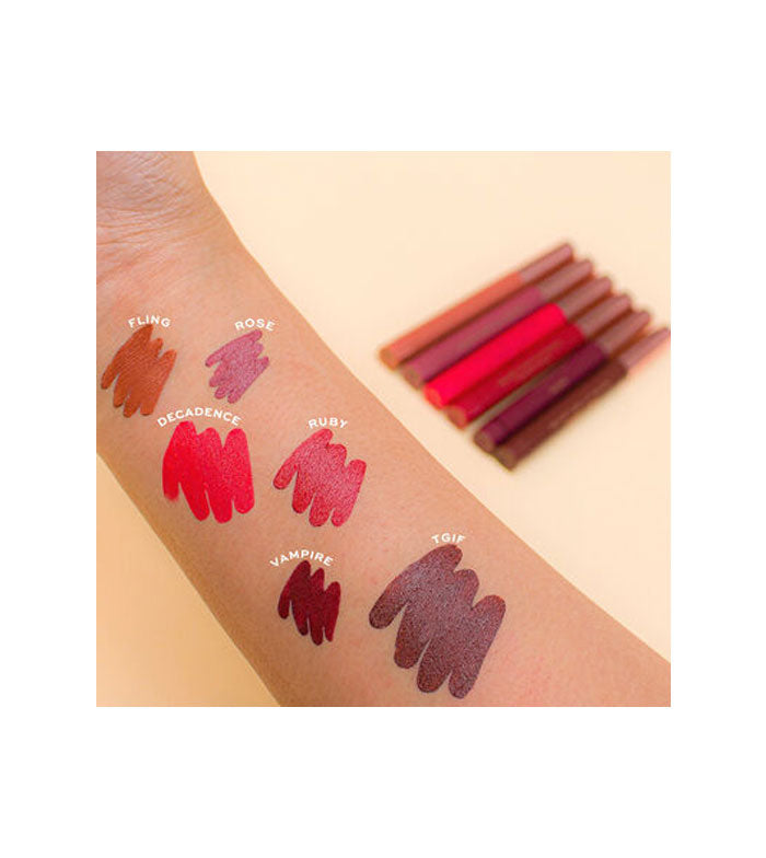 Revolution - Barra de Labios Velvet Kiss Lip Crayon - Decadence