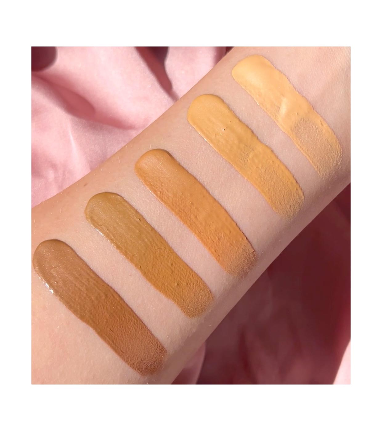 Revolution - Base multiusos Bright Light Face Glow - Lustre Medium Light