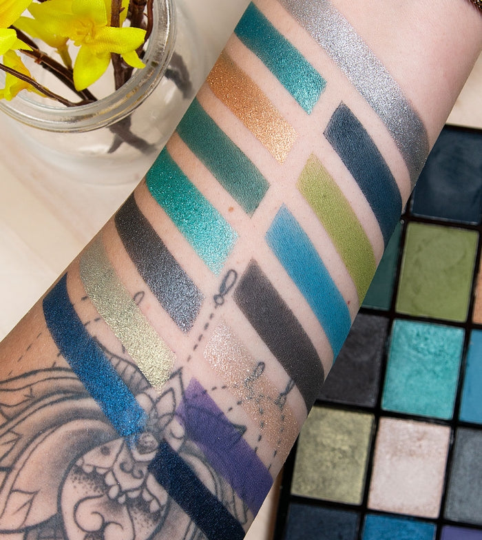 Revolution - Paleta de sombras Reloaded - Deep Dive