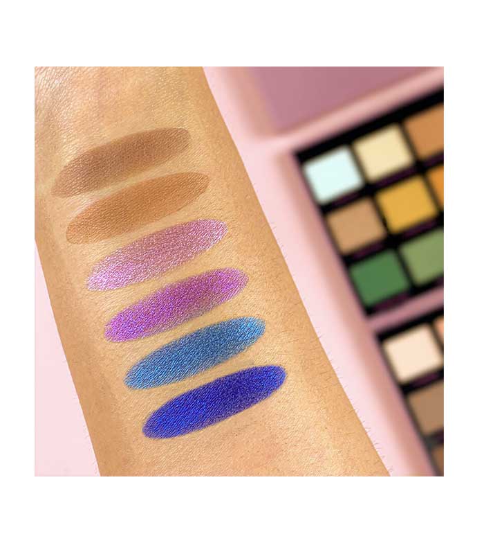 Revolution - Paleta de sombras X Petra XOXO