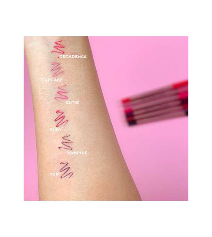 Revolution - Perfilador de labios Satin Kiss - TGIF