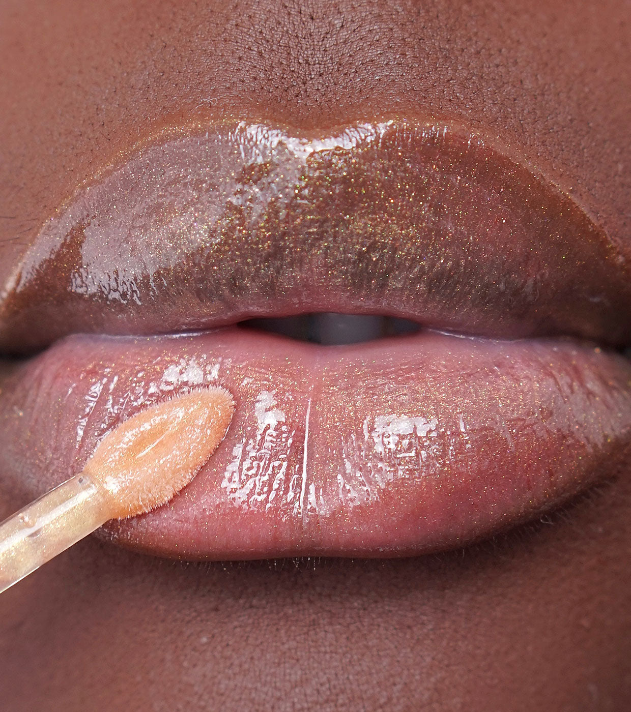 Revolution Pro - Brillo de labios Vegan Collagen Peptide - Chic