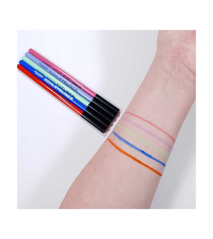 Revolution Relove - Delineador de ojos Kohl - Pink