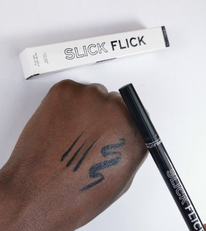 Revolution Relove - Delineador de ojos Slick Flick
