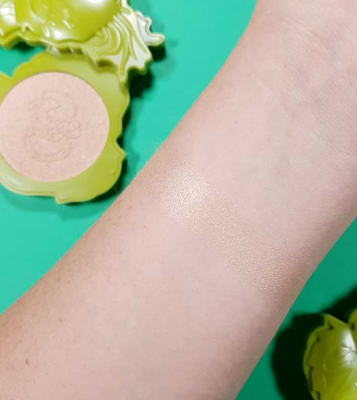 Revolution - *The Grinch x Revolution* - Iluminador en polvo Snarky