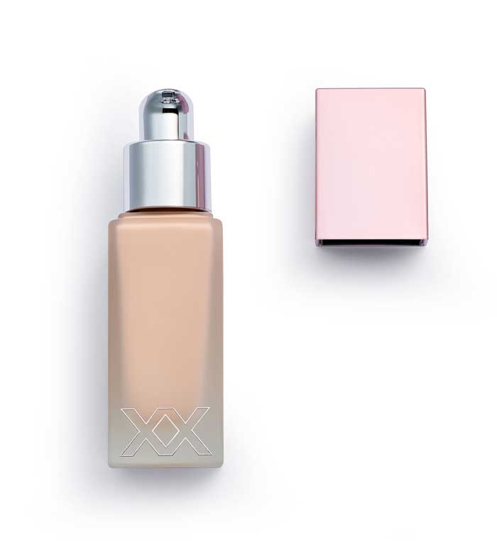 XX Revolution - Base de maquillaje Glow Skin Fauxxdation - FX6