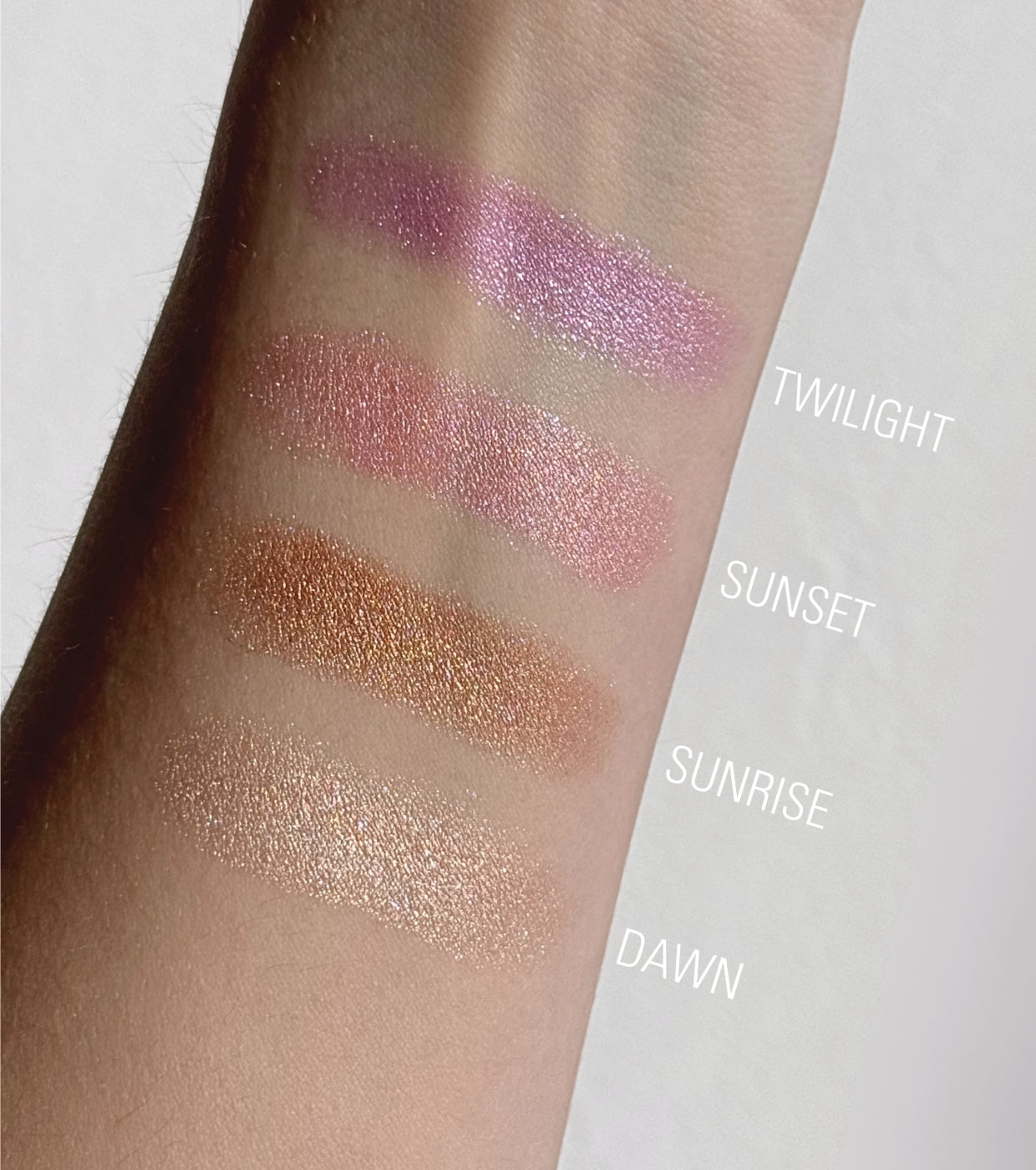 Makeup Revolution - Iluminador Bouncy Glow - Twilight
