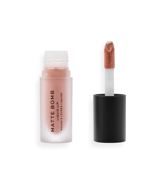 Revolution - Labial líquido Matte Bomb - Nude Charm